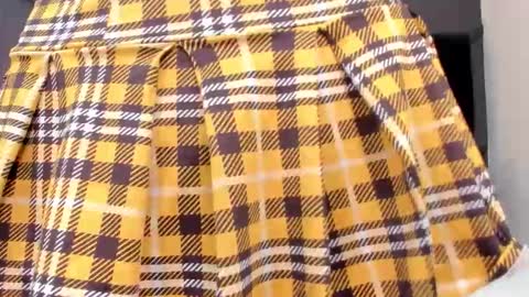 Snapshot of emilly_moonn chatting on 16, 12, 2025 EMILLY online show from 16, 12, 2025