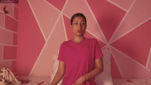 emilly_smiithh online show from 2, 12, 2025