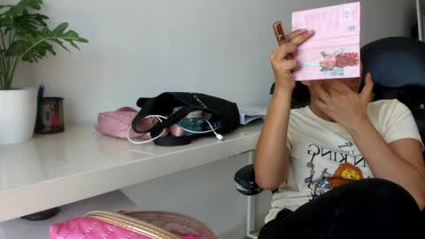 Emilly  online show from 27, 2, 2026