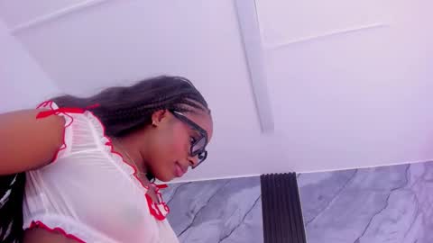 Snapshot of emillydiaz chatting on 14, 10, 2025 Emilly online show from 14, 10, 2025