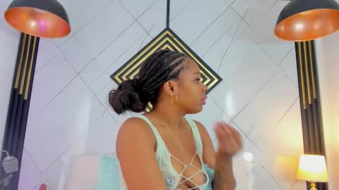 Snapshot of emillydiaz chatting on 17, 10, 2025 Emilly online show from 17, 10, 2025