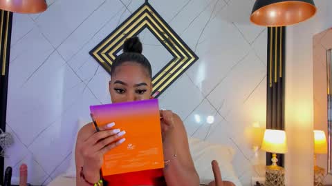 Snapshot of emillydiaz chatting on 18, 11, 2025 Emilly online show from 18, 11, 2025