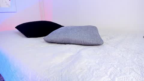 Snapshot of emillygonzalez chatting on 28, 12, 2024 . . online show from 28, 12, 2024