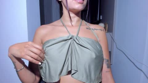 Snapshot of emillyhils1 chatting on 25, 5, 2026 emilly online show from 25, 5, 2026