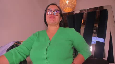 Emily  online show from 28, 1, 2025