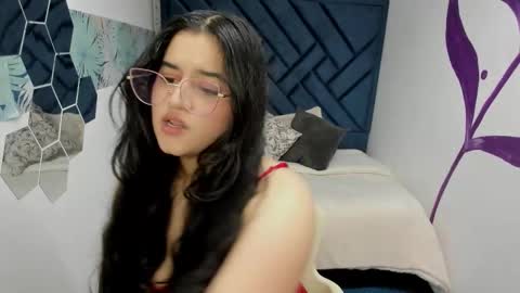 Snapshot of emily__fox__ chatting on 15, 9, 2025 EMILY FOX online show from 15, 9, 2025