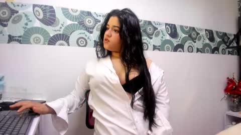 Snapshot of emily__fox__ chatting on 30, 9, 2025 EMILY FOX online show from 30, 9, 2025