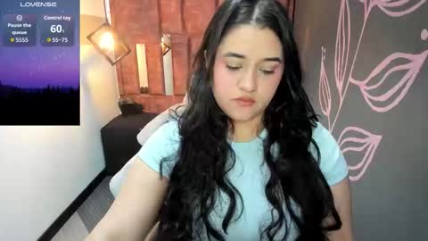 Snapshot of emily__fox__ chatting on 1, 10, 2025 EMILY FOX online show from 1, 10, 2025