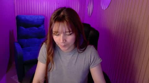Snapshot of emily_cherry_ chatting on 12, 5, 2026 Emily Cherry online show from 12, 5, 2026
