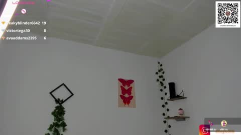 Snapshot of emily_coraline chatting on 10, 12, 2024 Emily online show from 10, 12, 2024