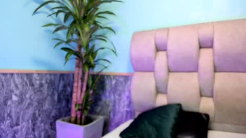 Emily online show from 7, 2, 2025