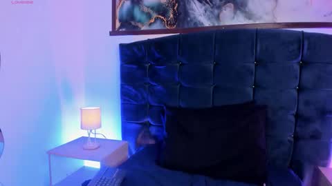 Snapshot of emily_klarence chatting on 7, 11, 2025 Emily online show from 7, 11, 2025