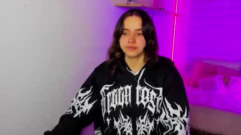 Snapshot of emily_lindey chatting on 30, 11, 2025 emily_lindey online show from 30, 11, 2025