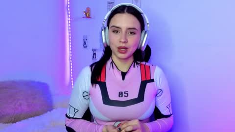 Snapshot of emily_lindey_ chatting on 13, 2, 2026 Emily Lindey online show from 13, 2, 2026