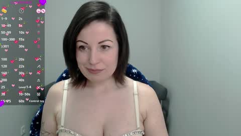 Snapshot of emily_midlton chatting on 20, 1, 2025 Emily online show from 20, 1, 2025