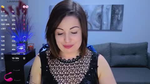 Snapshot of emily_midlton chatting on 10, 10, 2025 Emily online show from 10, 10, 2025