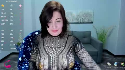 Snapshot of emily_midlton chatting on 13, 11, 2025 Emily online show from 13, 11, 2025