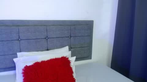 emily_milff online show from 2, 7, 2026