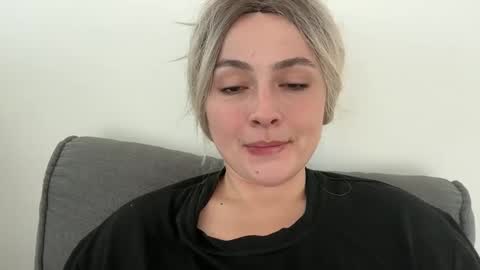 emily_morning_dew online show from 17, 9, 2025