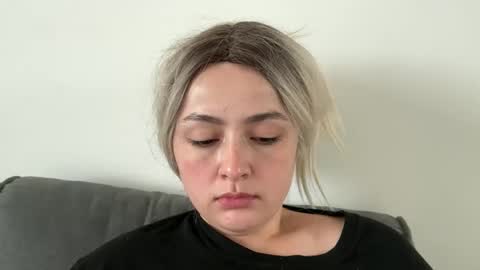 emily_morning_dew online show from 18, 9, 2025