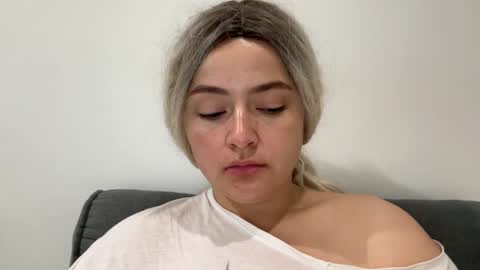 emily_morning_dew online show from 24, 9, 2025