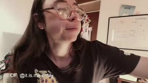 emily_pearl_ online show from 8, 8, 2026