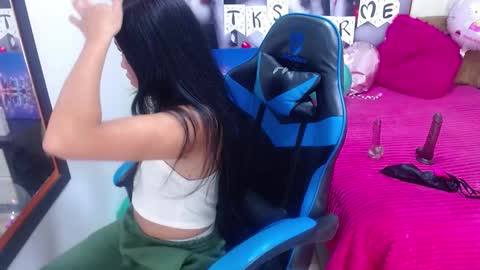       online show from 12, 2, 2025