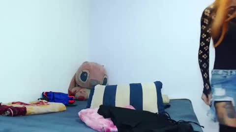 Emily  IGEmmily Baussa online show from 31, 10, 2025