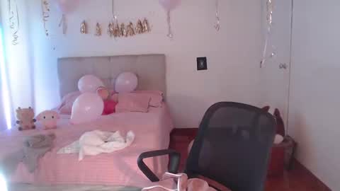 Emily  Swan online show from 4, 1, 2025