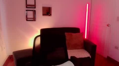 Emily  Swan online show from 27, 2, 2025