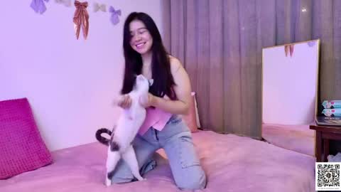 Snapshot of emily_sweet30 chatting on 28, 4, 2026 Emily online show from 28, 4, 2026