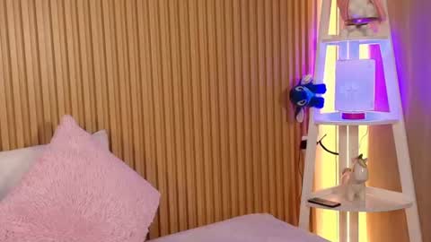 Snapshot of emily_sweett12 chatting on 13, 7, 2026 Emily online show from 13, 7, 2026