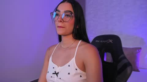 emily_tolson online show from 1, 4, 2026