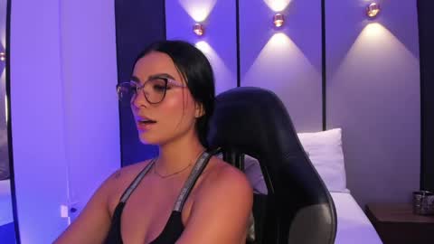 emily_tolson online show from 3, 6, 2026