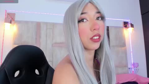 emily_walker4 online show from 30, 9, 2025