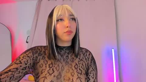 Snapshot of emily_walker4 chatting on 1, 6, 2026 emily_walker4 online show from 1, 6, 2026