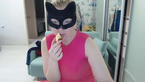 Emily online show from 28, 4, 2026