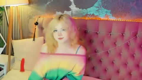 Snapshot of emilyangels chatting on 24, 6, 2026 Baby Emelli online show from 24, 6, 2026