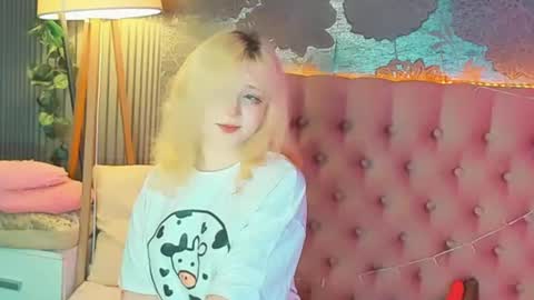 Snapshot of emilyangels chatting on 5, 8, 2026 Baby Emelli online show from 5, 8, 2026