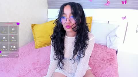 Snapshot of emilyblussh chatting on 7, 4, 2026 Emily Bluush online show from 7, 4, 2026