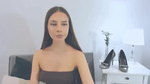 EmilyCharming online show from 5, 2, 2025