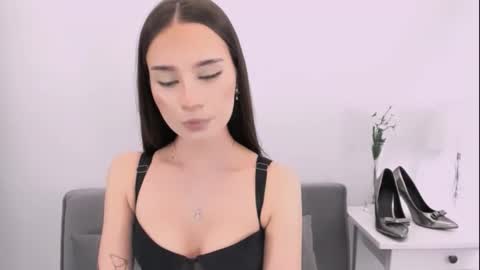 EmilyCharming online show from 2, 2, 2026