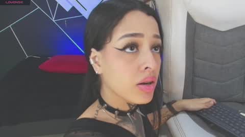 Snapshot of emilydaft chatting on 10, 11, 2025 fari online show from 10, 11, 2025