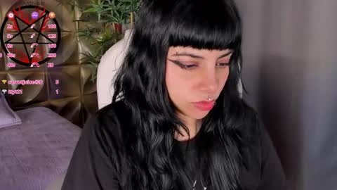 Snapshot of emilydarkwood chatting on 17, 10, 2025 Emily online show from 17, 10, 2025