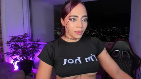 Snapshot of emilyfitness8 chatting on 30, 9, 2025 emily online show from 30, 9, 2025