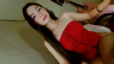 Snapshot of emilyfuckers chatting on 9, 10, 2025 ariane online show from 9, 10, 2025