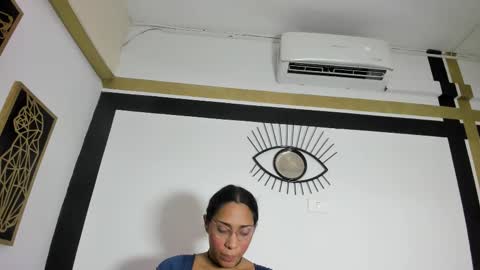 Emily online show from 28, 9, 2025