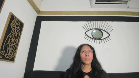 Emily online show from 31, 3, 2026