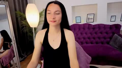 Snapshot of emilygreyy__ chatting on 7, 6, 2026 emilygreyy__ online show from 7, 6, 2026