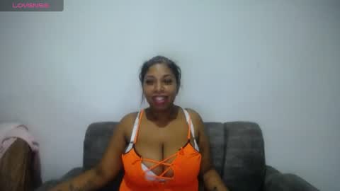 Snapshot of emilyhines__ chatting on 11, 7, 2026 Emilyhines online show from 11, 7, 2026